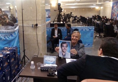 نام نویسی ۲۸۷ داوطلب انتخابات ریاست جمهوری تا پایان روز دوم/ کنایه داوطلب ۱۹ ساله به وعده ۱۰۰ روزه روحانی