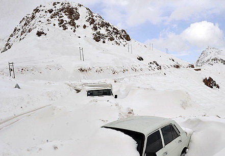 ۳۰ ساعت بارش برف سنگین و کولاک شدید در گیلان/ مردم آماده باشند