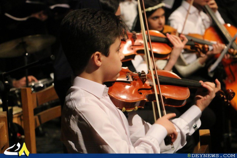گزارش تصویری اجرای هنری آموزشگاه موسیقی سکوت در جشنواره فجر گیلان