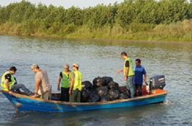 پاکسازی رودخانه های استان گیلان از دام گذاری های غیر قانونی