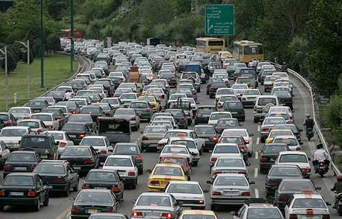 ترافیک متراکم محور رشت‌ ـ قزوین / اعمال محدودیت ترافیکی از فردا تا ۱۴ فروردین
