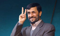 احمدی نژاد به کرمانشاه رفت