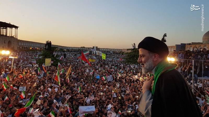 فیلم/ تصویر هوایی از سیل هواداران رئیسی در اصفهان