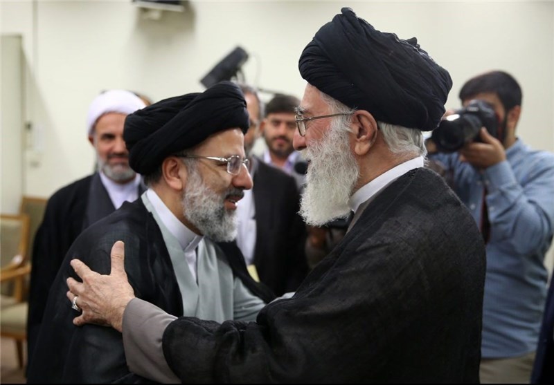 دیدار خصوصی رهبر انقلاب با حجت الاسلام رئیسی/ اخبار منتشر شده مخدوش است