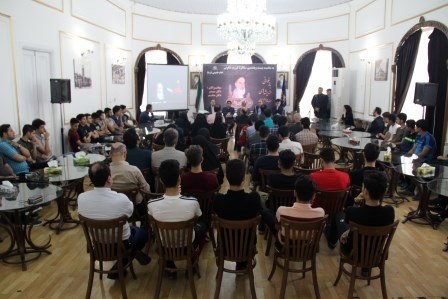 برگزاری نشست بازخوانی اندیشه‌های امام در تالار گفتگوی شهر رشت