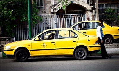 رانندگان تاکسی لاهیجان زبان انگلیسی می‌آموزند
