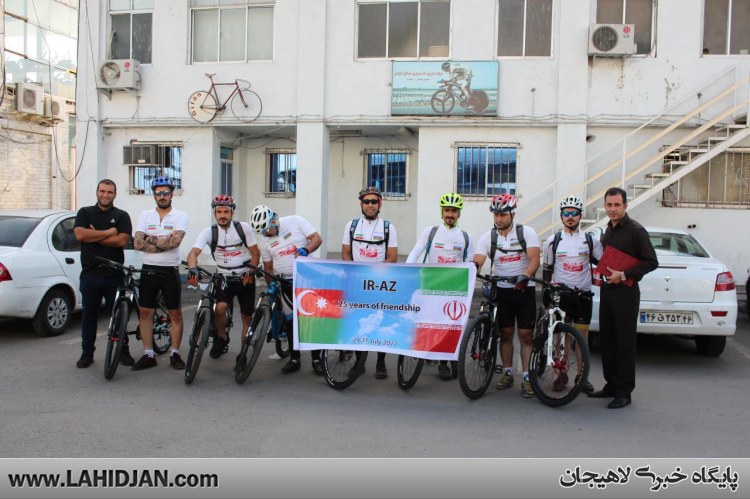 دوچرخه سواران گیلانی راهی باکو شدند +عکس