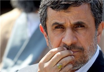 زاکانی: احمدی‎نژاد فکر کرده «هرکی هرکی» است!