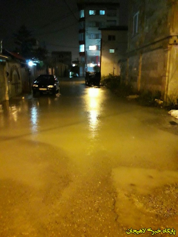 آب‌گرفتگی در لاهیجان پس از بارش باران