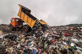 ۳.۵ میلیون مترمکعب زباله در سراوان وجود دارد / ورود شیرابه زباله‌ها به رودخانه زرجوب