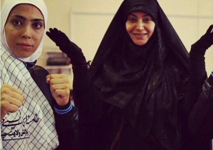 مستند کوتاه حضور خواهران منصوریان دارندگان مدال جهانی ووشو در پیاده روی اربعین