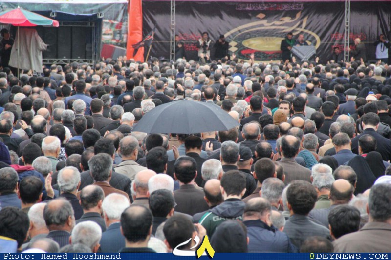 برگزاری تجمع بزرگ عزاداران اربعین حسینی زیر بارش باران در رشت +تصاویر