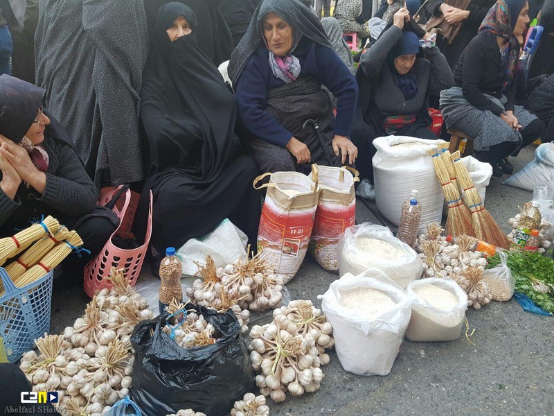 حضور فعالانه زنان در بازار روز رودسر + تصاویر