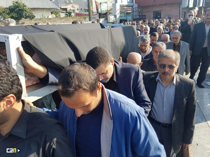 ایرج هوسمی رئیس اتحادیه چای‌کاران کشور در رودسر تشییع شد / تصاویر