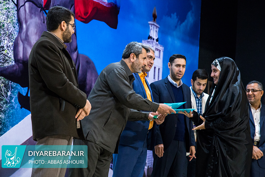 مراسم اهدای جوایز و تجلیل از ۴۰ حافظ گیلانی کل قرآن + تصاویر