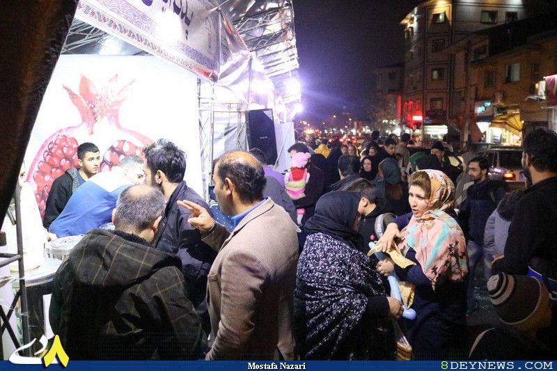 ایستگاه صلواتی شب یلدای  امام زمانی در رشت / تصاویر