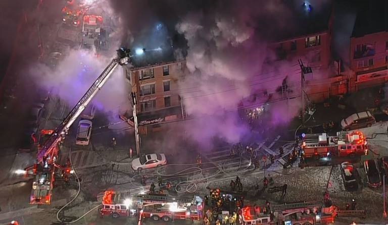 عکس/ آتش سوزی مهیب در نیویورک