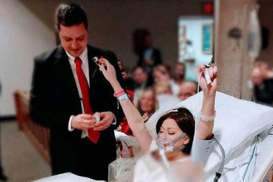 ازدواج روی تخت بیمارستان + عکس