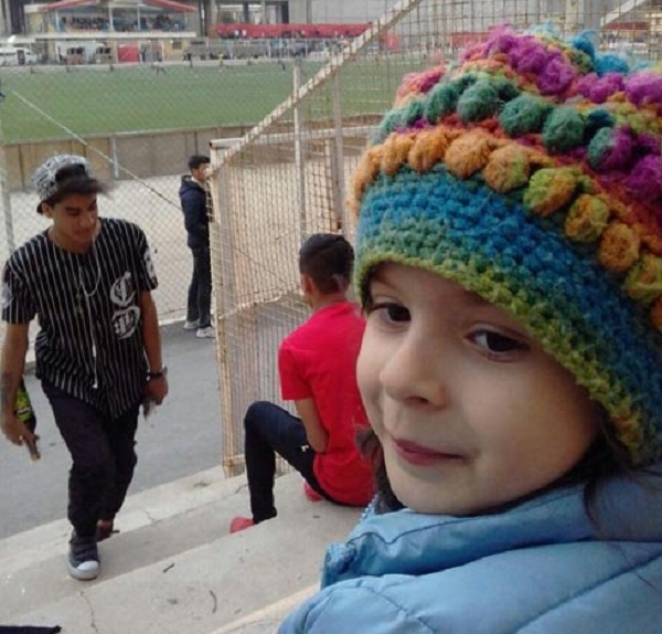 این دختر هم در شیراز به ورزشگاه رفت…+عکس 
