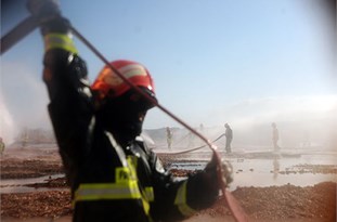 ساماندهی ۸۰ اکیپ سیار همیار آتش‌نشانان در چهارشنبه آخر سال