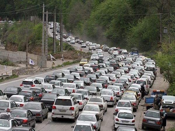 ترافیک در جاده‌های شمالی کشور همچنان سنگین است