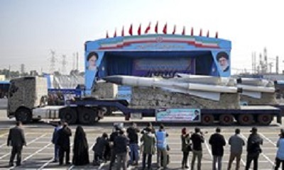 اسپوتنیک:رونمایی از موشک هوشمند جدید ایران در روز ارتش ناظران غربی را شگفت زده کرد+عکس