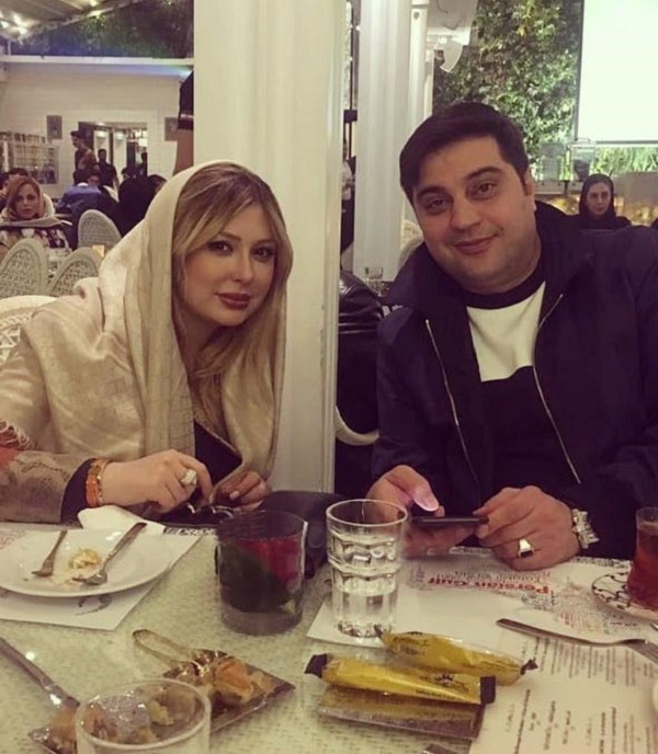 تیپ نیوشا ضیغمی و همسرش در یک رستوران شیک + عکس
