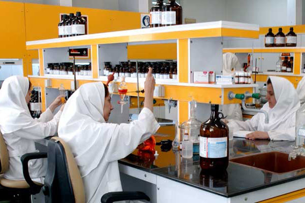 ظرفیت تولید شرکت های دارویی ایران دوبرابر نیاز داخلی است