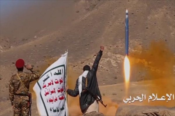 شلیک یک موشک بالستیک دیگر به عربستان توسط یمنی‌ها+عکس