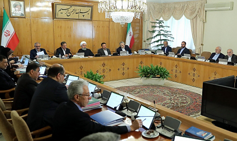 دولت بعد از چند ماه استقرار بی انگیزه شد/ روحانی فکری برای ترمیم کابینه می کند؟