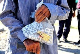 ماجرای “حقی همگانی” و بلاتکلیفی ۶ میلیون ایرانی فاقد بیمه