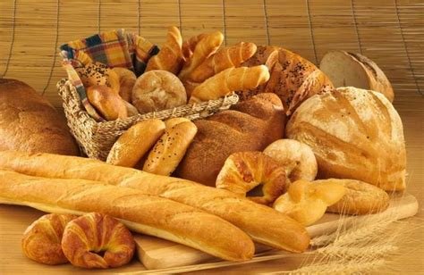 لزومیان: قیمت نان صنعتی هنوز تغییری نکرده است