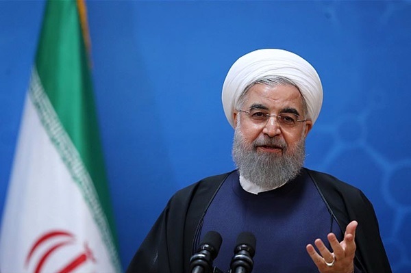 ملت ایران هیچ گاه در برابر فشار خارجی زانو نمی‌زند/ امکان ندارد نفت ایران صادر نشود