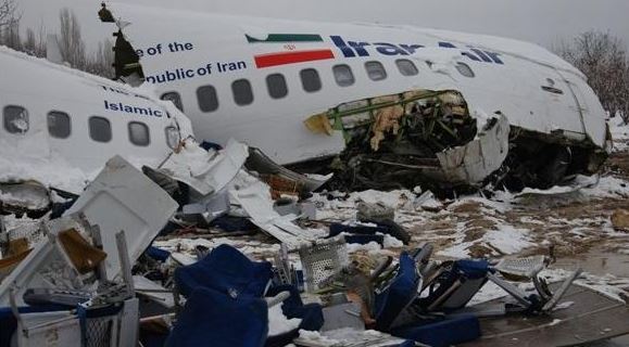 تحویل اجساد ۵۰ تن از جانباختگان سقوط هواپیمای آسمان به خانواده‌هایشان/ تحویل همه پیکرها تا پایان خرداد