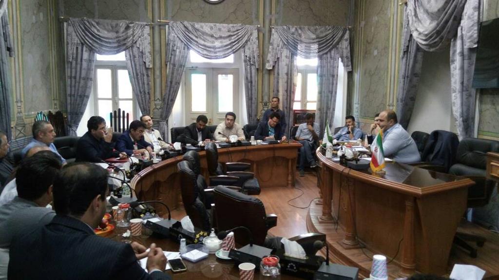 قرارداد آبنمای موزیکال بوستان ملت رشت بررسی شد