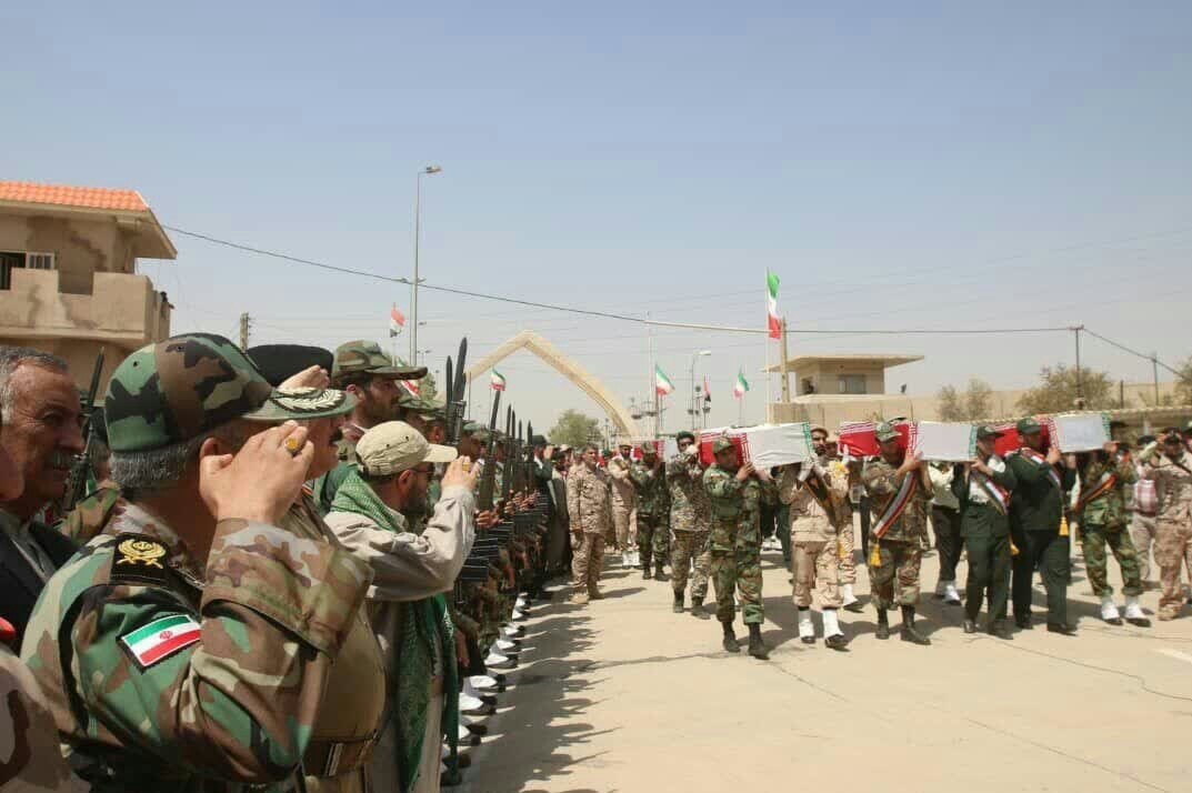 ورود پیکر مطهر ۶۰ شهید دفاع مقدس از مرز خسروی به کشور + تصاویر
