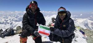 صعود ۲ کوهنورد گیلانی به قله لنین
