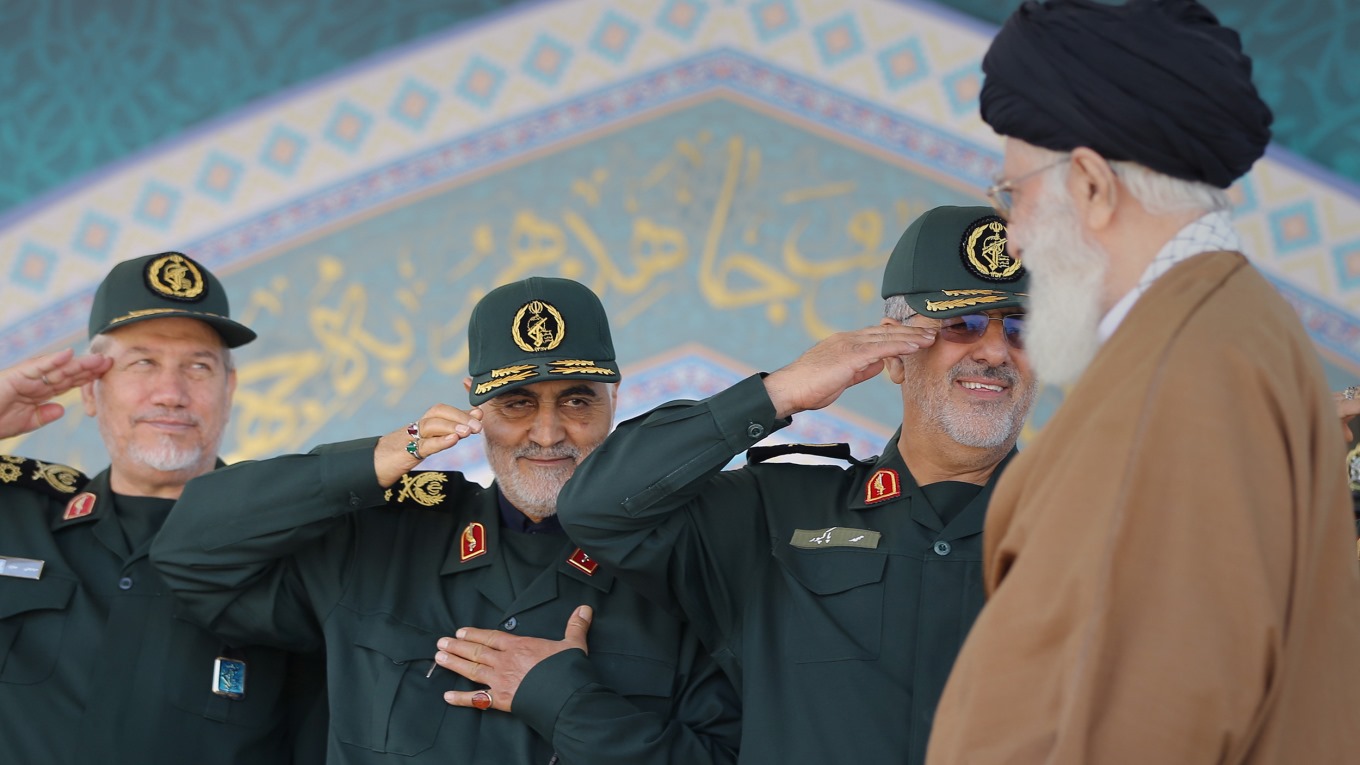هشدار شجاعانه سردار ایرانی به قمار باز آمریکایی/ وحدت همه نیروها برای گذر از این شرایط الزامی است