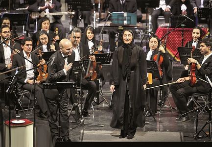 نخستین زنی که رهبر ارکستر ملی ایران شد +تصاویر