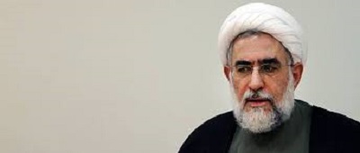 منتجب‌نیا: چرا احمدی‌نژاد شهر به شهر می‌رود و علیه ‌نظام سخنرانی می‌کند و با او برخورد نمی‌شود؟
