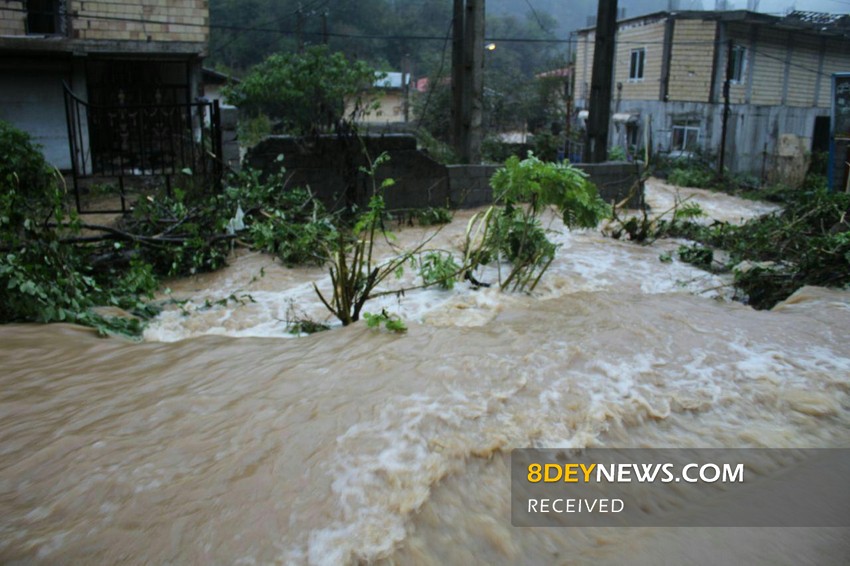 بارش شدید باران و آبگرفتگی معابر در گیلان/ سیل باز هم به اسالم خسارت زد/ بیشترین میزان بارندگی در رودسر + تصاویر و فیلم