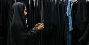 بازار چادر مشکی ایران در انحصار اجناس خارجی