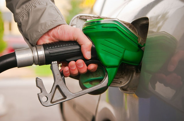 آخرین تصمیمات کمیته مدیریت مصرف بنزین بررسی می‌شود