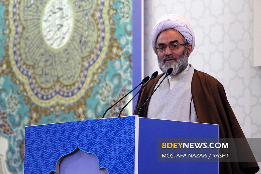 امام جمعه رشت: علت مرگ بر آمریکای ملت ایران خوی استکباری و برتری طلبی آن ها است