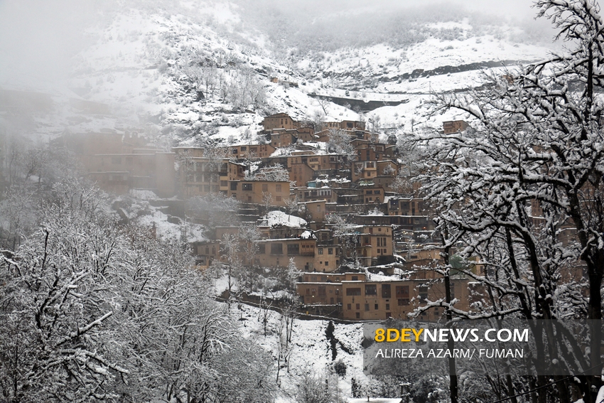 گزارش تصویری/ زیبایی های ماسوله زیر بارش برف