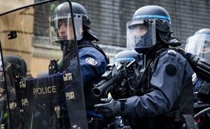 حمله پلیس فرانسه به معترضان پاریسی با گاز اشک‌آور