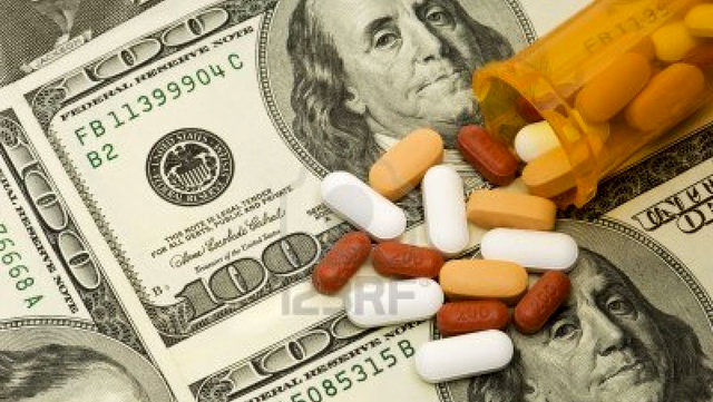 تحریم های بانکی واردات دارو را با کندی مواجه کرده است! / دارو در شش ماه گذشته افزایش قیمت نداشت