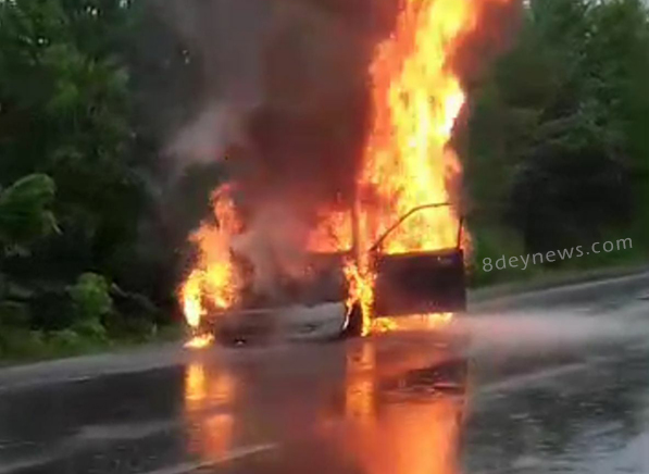 فیلم/ آتش گرفتن خودروی سواری در جاده ضیابر ـ پیربازار