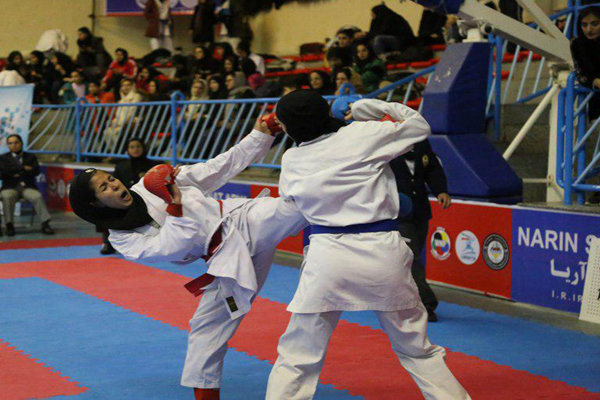 بانوان کاراته کای گیلانی به مقام سوم سوپر لیگ ایران دست یافتند