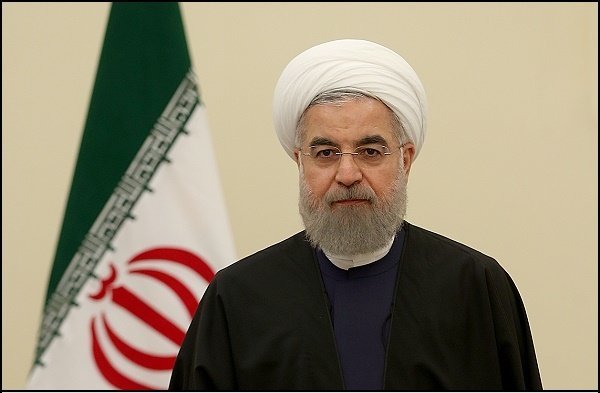روحانی: تهدیدهای فضای مجازی باید در بستر شبکه ملی اطلاعات به حداقل ممکن برسد